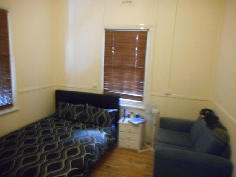 52 Bourke Street, Wagga Wagga NSW 2650