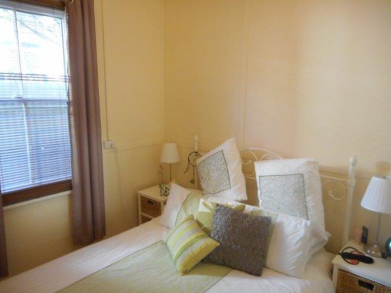 52 Bourke Street, Wagga Wagga NSW 2650