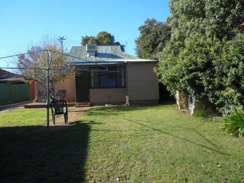 52 Bourke Street, Wagga Wagga NSW 2650