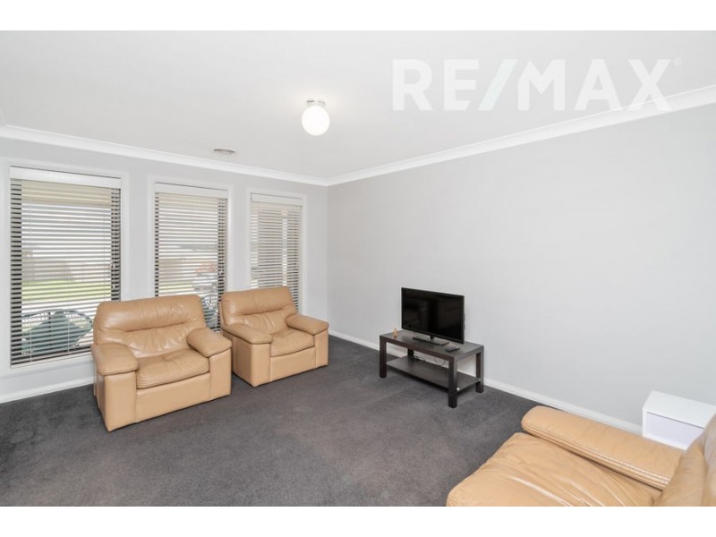 7 Glandore Street, Bourkelands NSW 2650