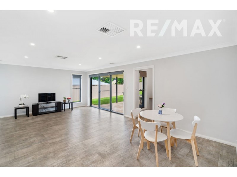 7 Glandore Street, Bourkelands NSW 2650