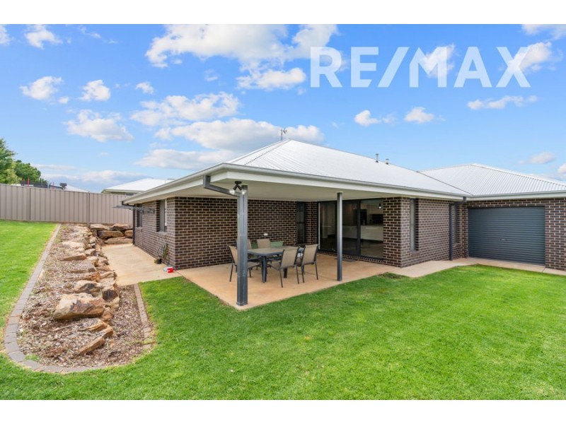 7 Glandore Street, Bourkelands NSW 2650