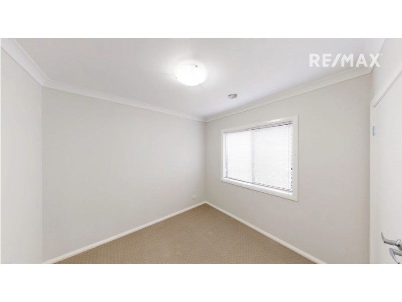 3 Hollows Crescent, Lloyd NSW 2650