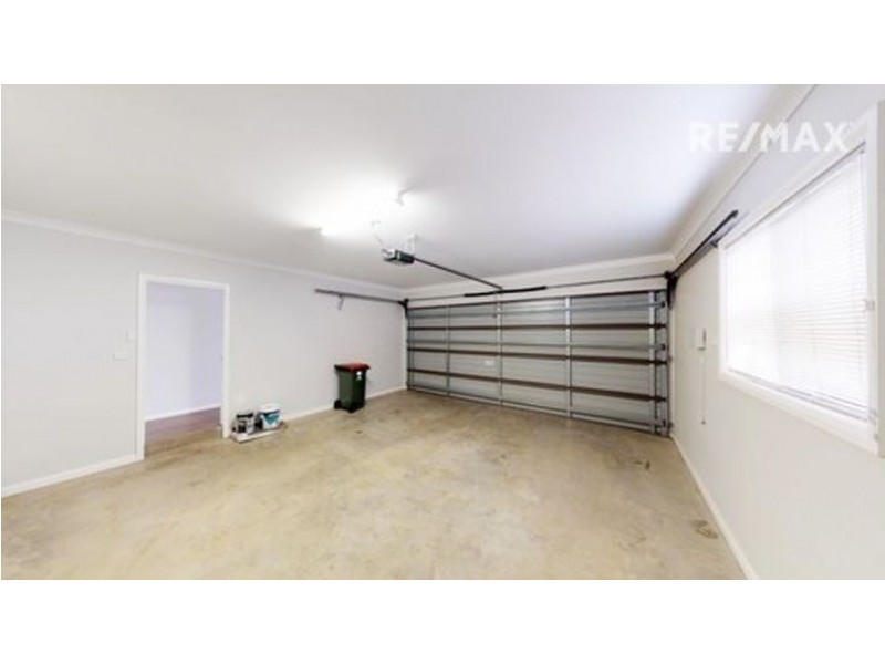 3 Hollows Crescent, Lloyd NSW 2650