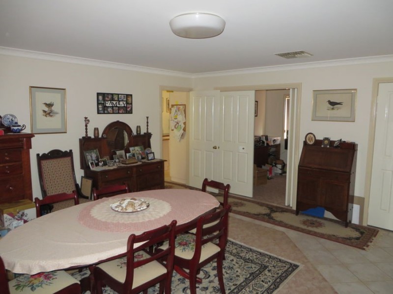 28 Doman Street, Estella NSW 2650