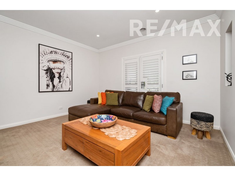4 Lusher Avenue, Turvey Park NSW 2650