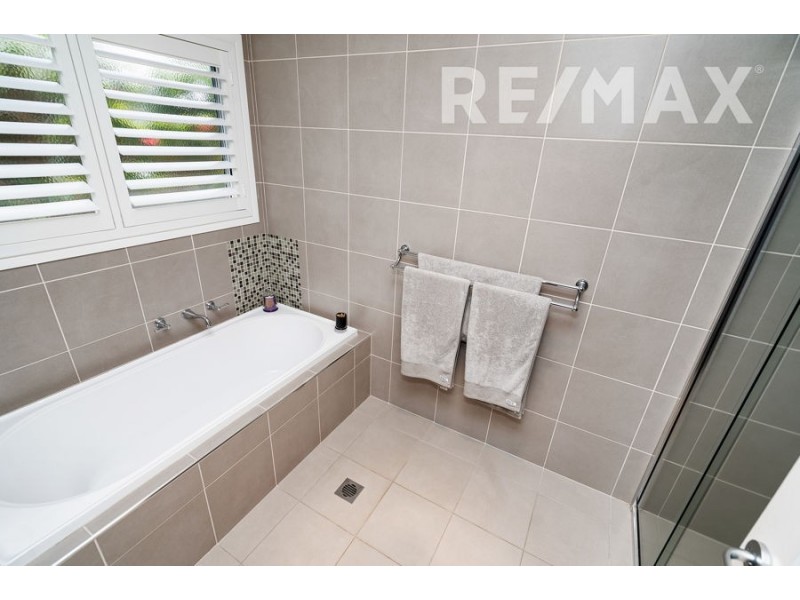 4 Lusher Avenue, Turvey Park NSW 2650