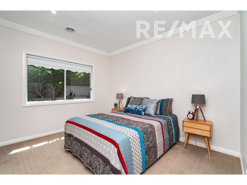 4 Lusher Avenue, Turvey Park NSW 2650