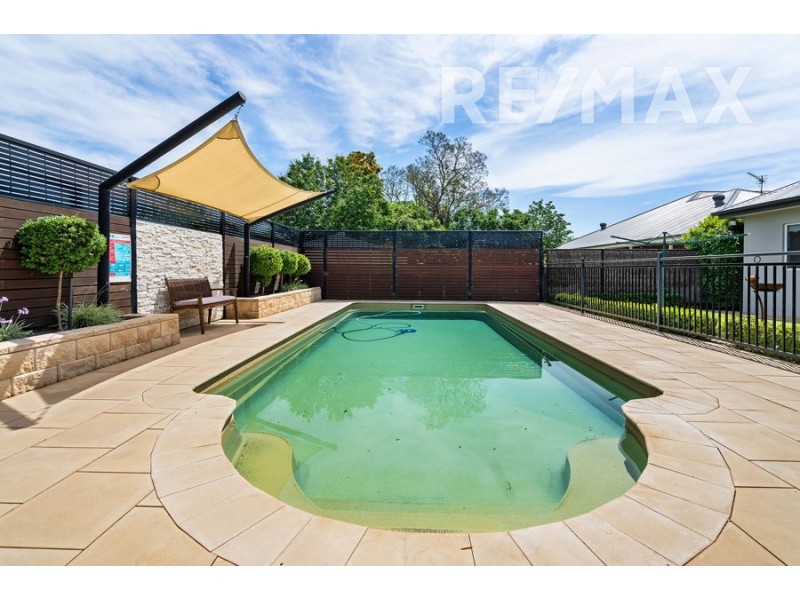 4 Lusher Avenue, Turvey Park NSW 2650
