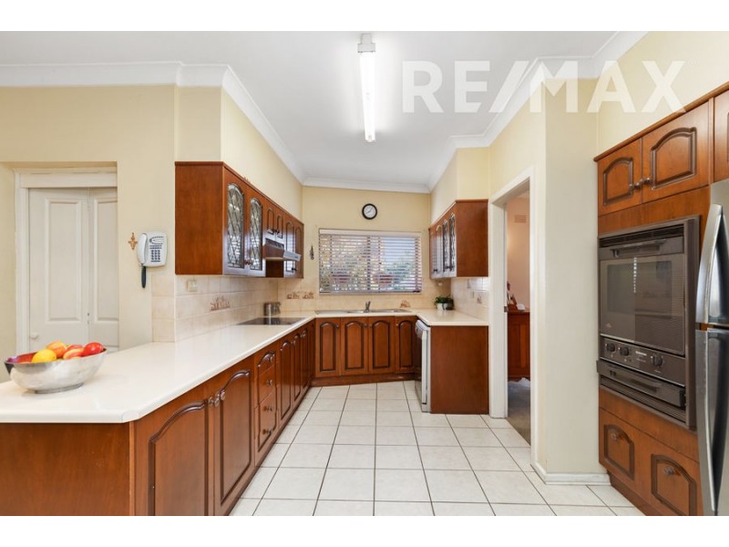 4 Bennett Street, Ashmont NSW 2650