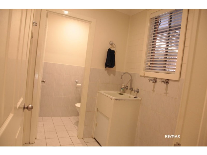 52 Vincent Road, Lake Albert NSW 2650