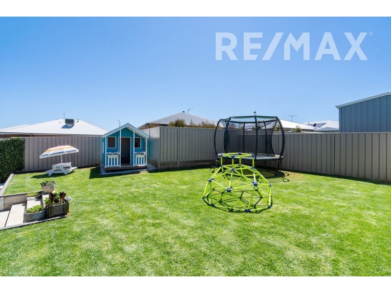 39 Sturrock Drive, Boorooma NSW 2650