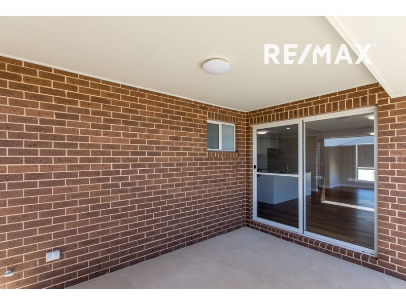 1/15 Muttama Parade, Gobbagombalin NSW 2650