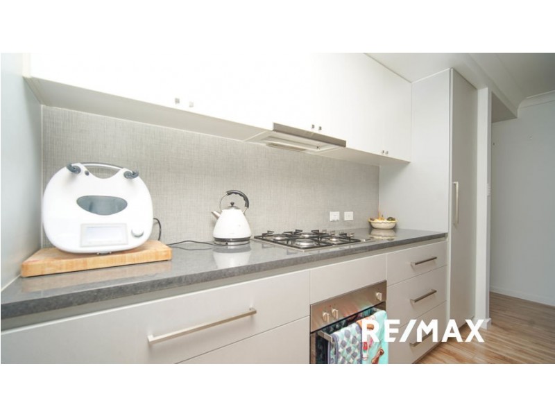 17 Alma Crescent, Estella NSW 2650