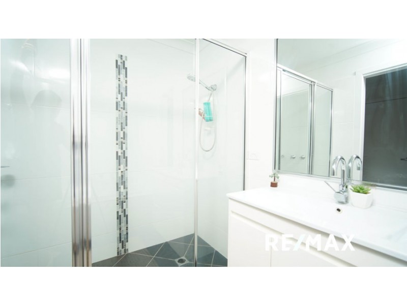 17 Alma Crescent, Estella NSW 2650