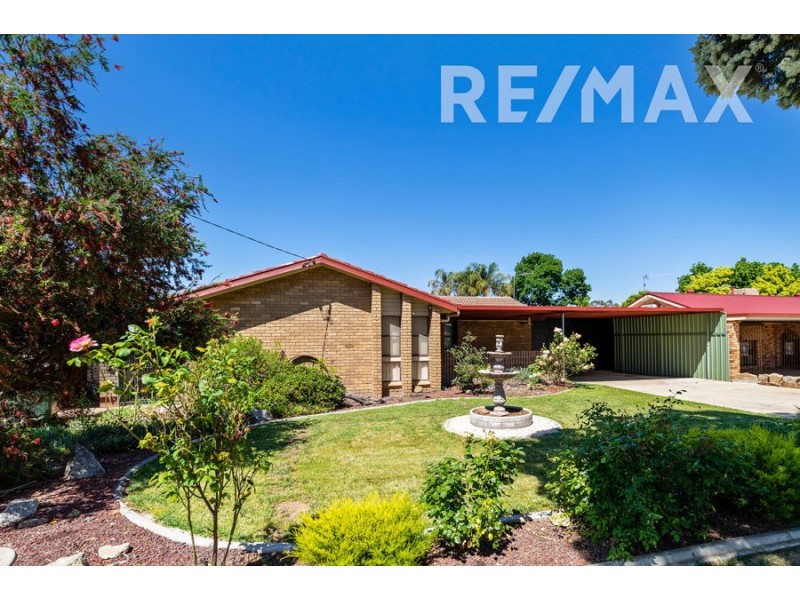 440 Lake Albert Road, Lake Albert NSW 2650