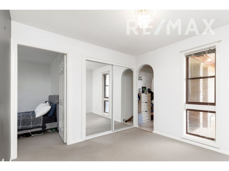 440 Lake Albert Road, Lake Albert NSW 2650