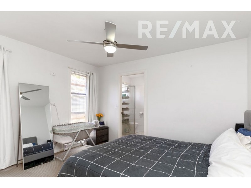 440 Lake Albert Road, Lake Albert NSW 2650