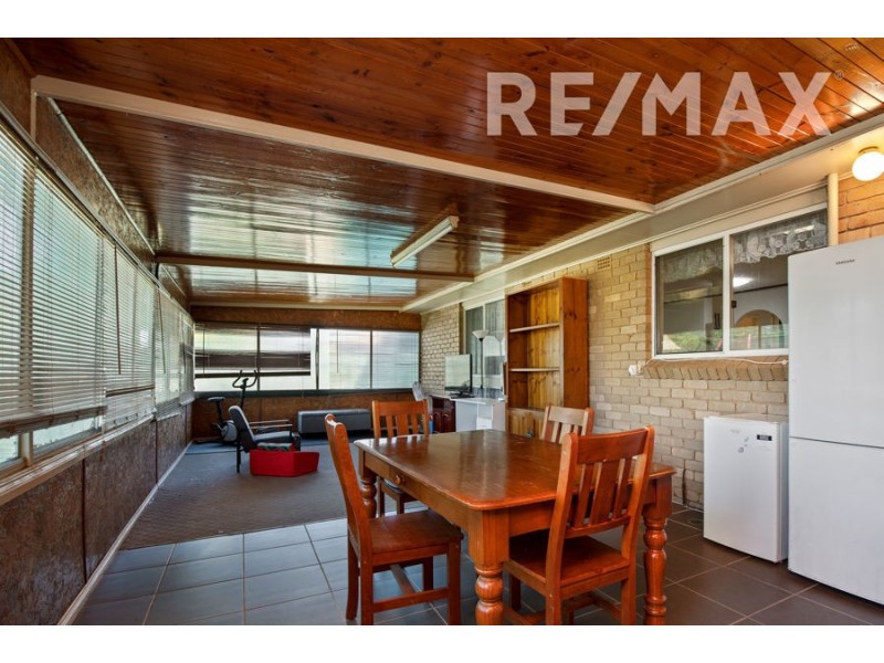 440 Lake Albert Road, Lake Albert NSW 2650