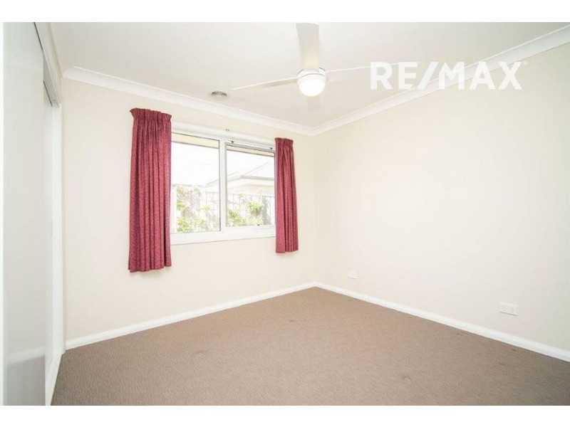 14 Flack Crescent, Boorooma NSW 2650