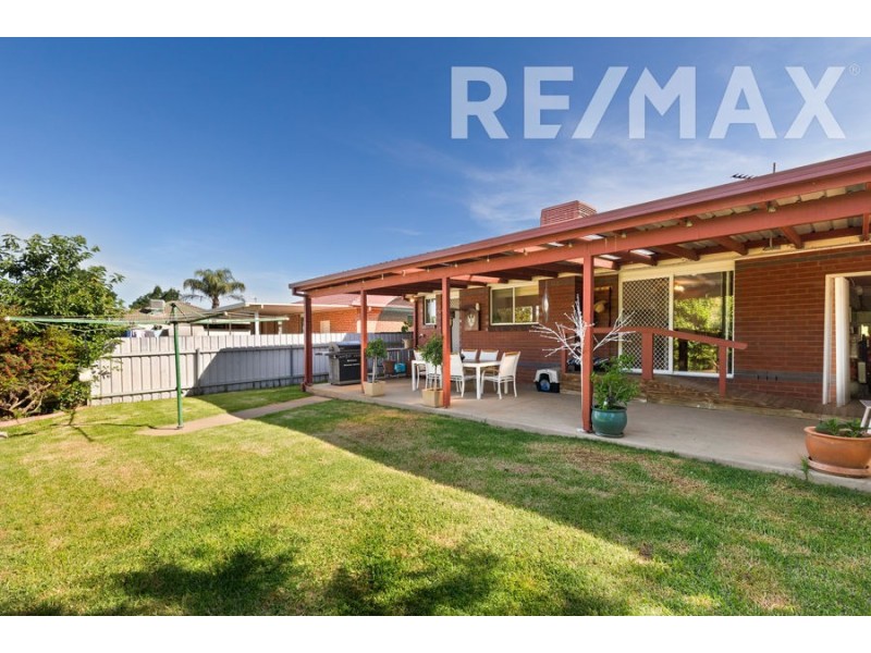 4 Kimba Drive, Glenfield Park NSW 2650