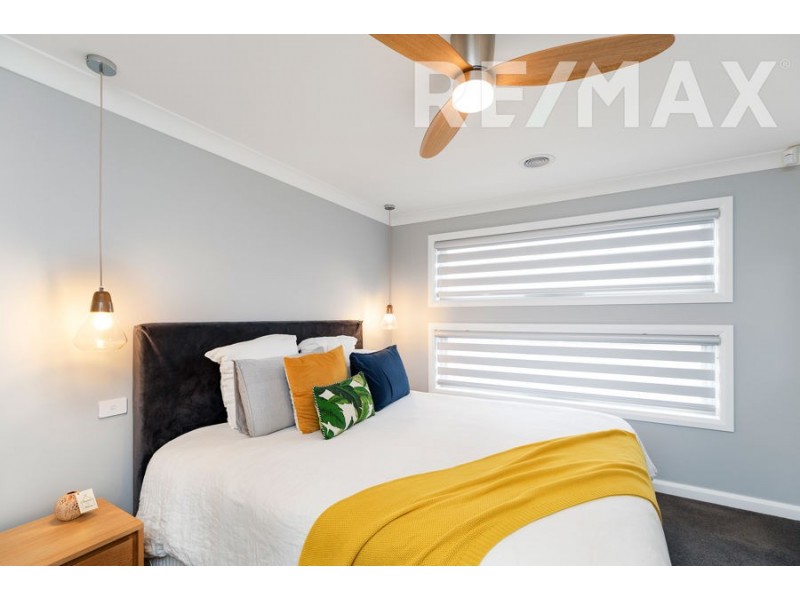 2/2 Exford Loop, Bourkelands NSW 2650