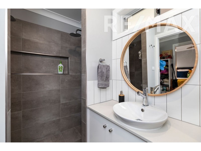 2/2 Exford Loop, Bourkelands NSW 2650