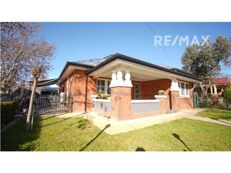 2 Rhoda Avenue, Wagga Wagga NSW 2650