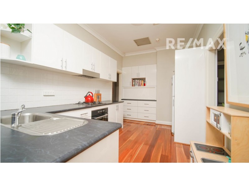 2 Rhoda Avenue, Wagga Wagga NSW 2650