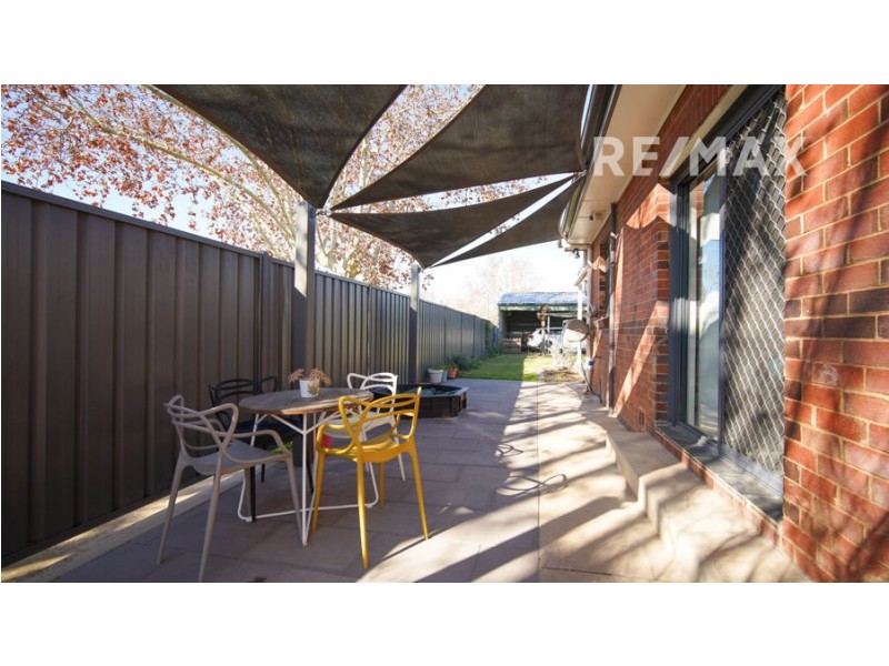 2 Rhoda Avenue, Wagga Wagga NSW 2650