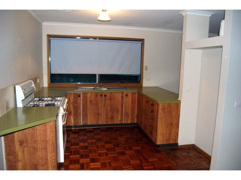 56 Undurra Drive, Glenfield Park NSW 2650