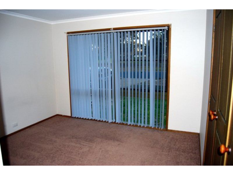 56 Undurra Drive, Glenfield Park NSW 2650