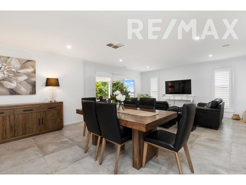 22 Pooginook Place, Bourkelands NSW 2650