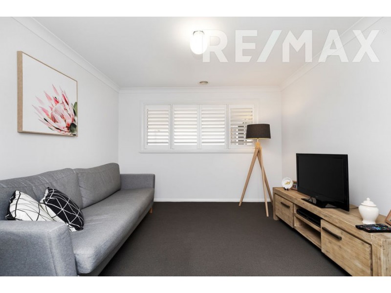 22 Pooginook Place, Bourkelands NSW 2650