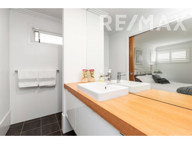 22 Pooginook Place, Bourkelands NSW 2650