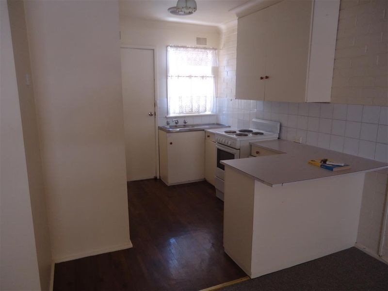 5/8 Nordlingen Drive, Tolland NSW 2650