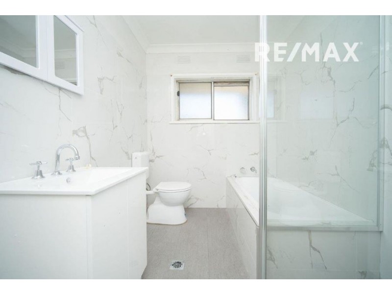 1/6 Joyes Place, Tolland NSW 2650