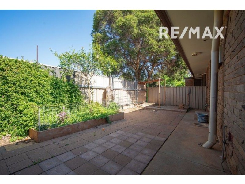 1/6 Joyes Place, Tolland NSW 2650