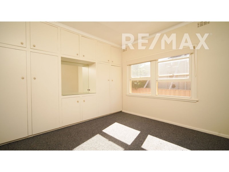 2 Sullivan Avenue, Wagga Wagga NSW 2650