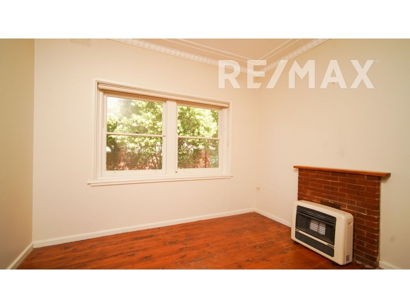 2 Sullivan Avenue, Wagga Wagga NSW 2650