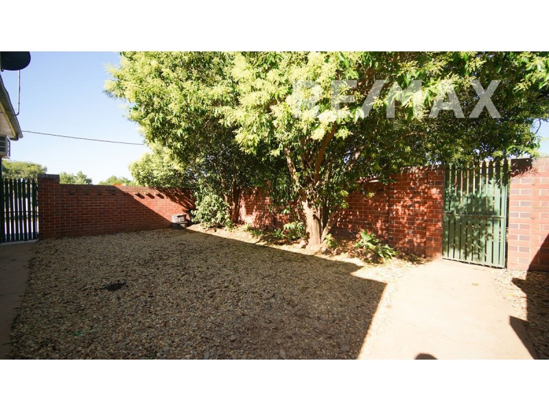 2 Sullivan Avenue, Wagga Wagga NSW 2650