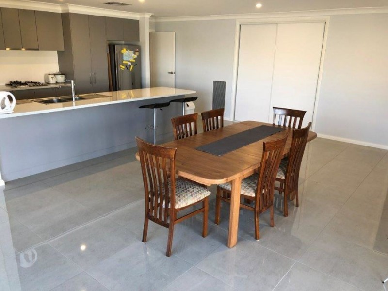 8 Mugga Street, Gobbagombalin NSW 2650