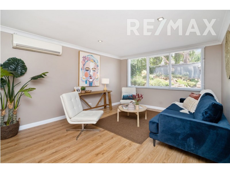 13 Churchill Avenue, Kooringal NSW 2650