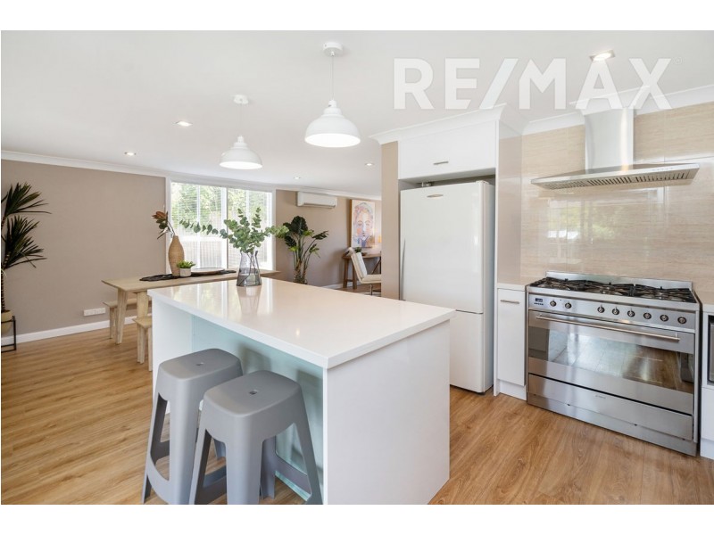 13 Churchill Avenue, Kooringal NSW 2650