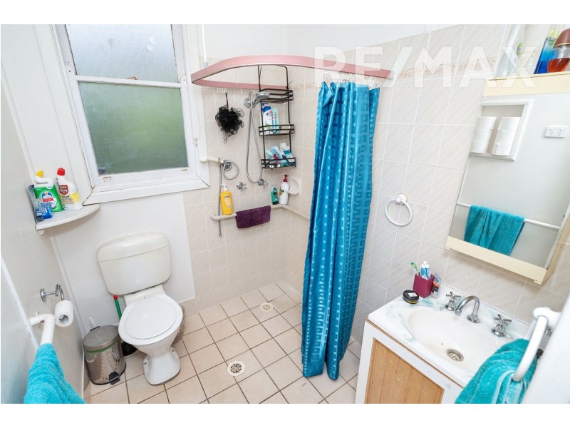 4 Margaret Avenue, Mount Austin NSW 2650