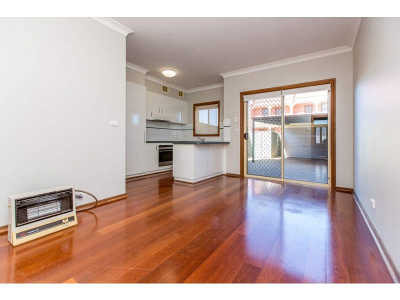8/34 Travers Street, Wagga Wagga NSW 2650