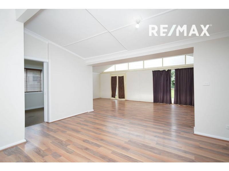 12 Sullivan Avenue, Wagga Wagga NSW 2650