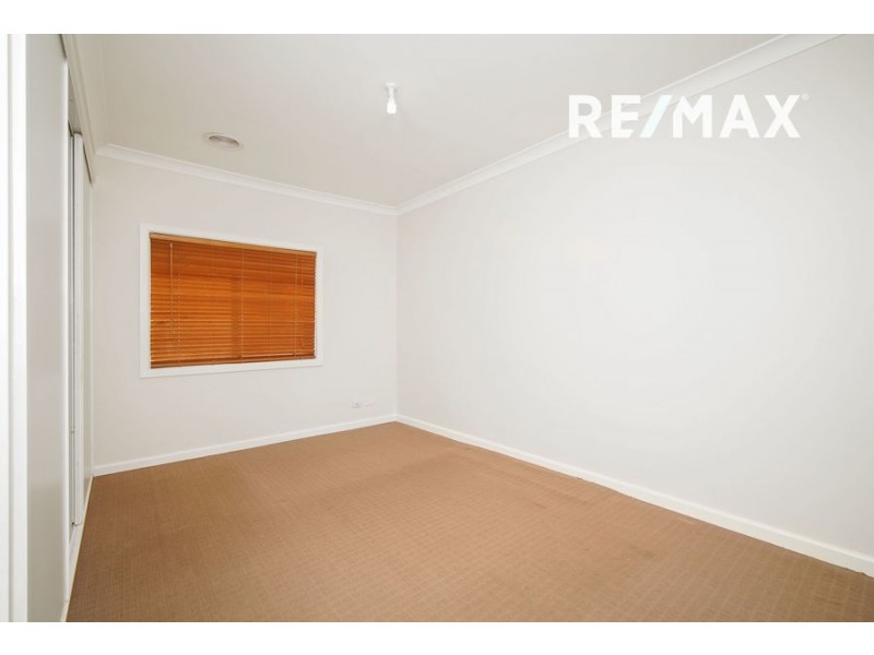12 Sullivan Avenue, Wagga Wagga NSW 2650