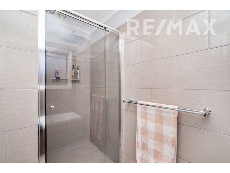 9 Morris Crescent, Gobbagombalin NSW 2650