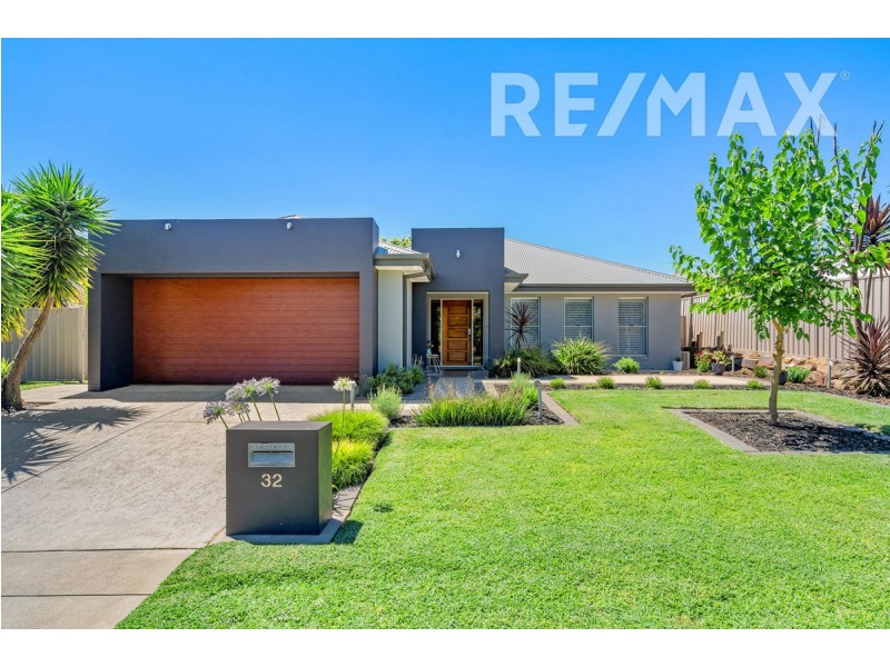 32 Bedervale Street, Bourkelands NSW 2650